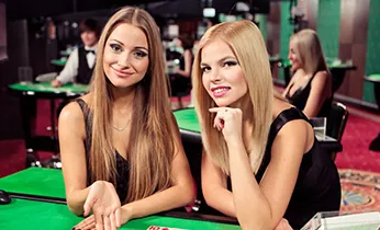 Các trò chơi casino khác như Sic Bo, Poker, Rồng Hổ